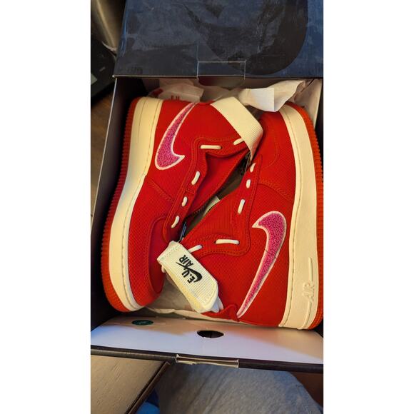 6M/7.5W - Air Force 1 High "Emotionally Unavailable" - Picture 2 of 3